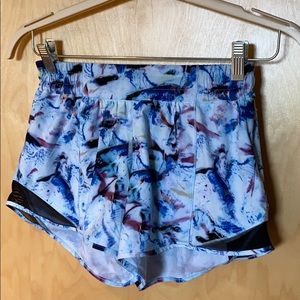 Lululemon Tracker Shorts Size 6